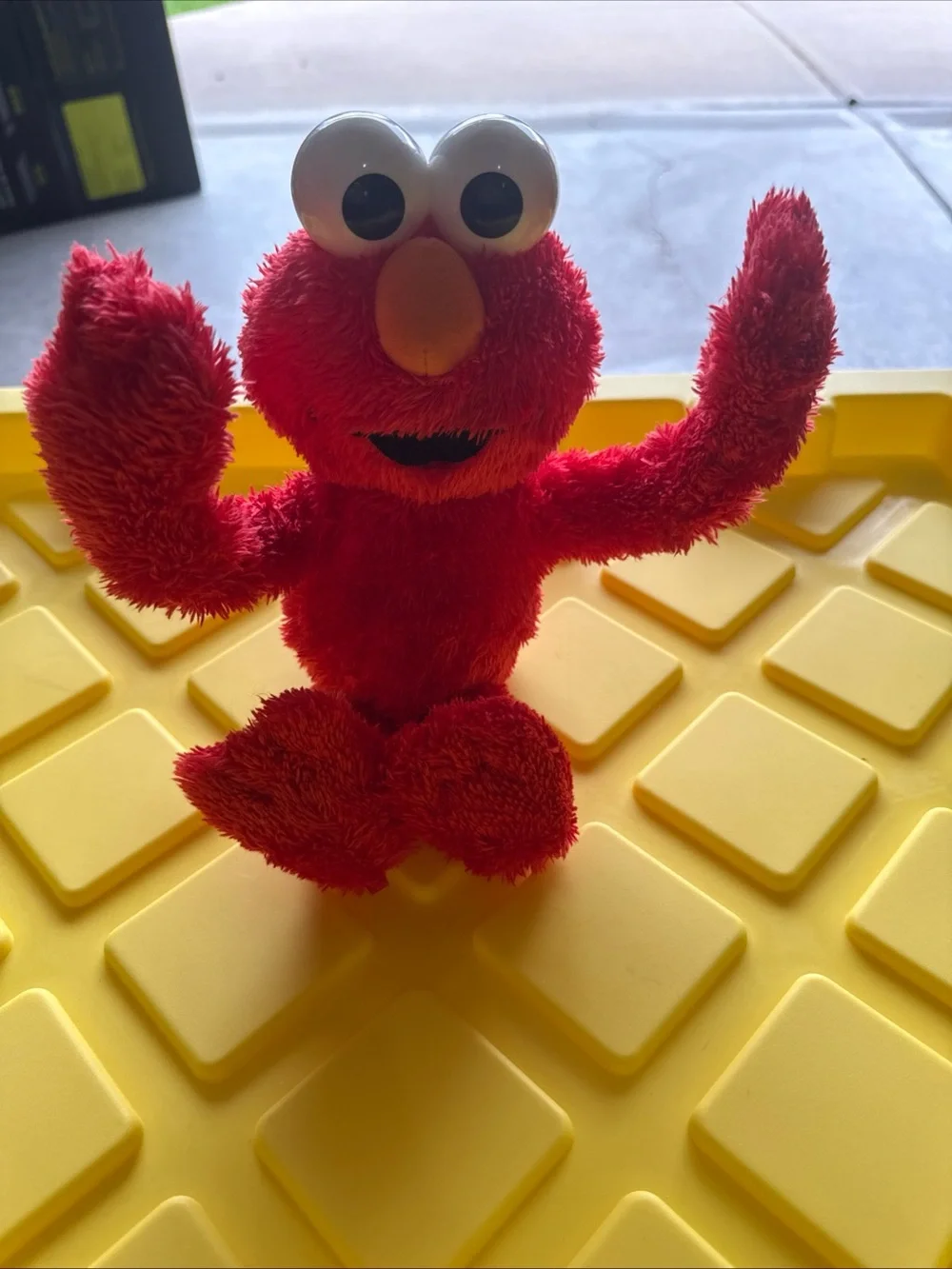 Elmo Peek O Boo 2018 It’s Tested